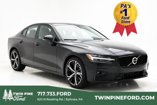 2024 Volvo S60 B5 Core Dark Theme