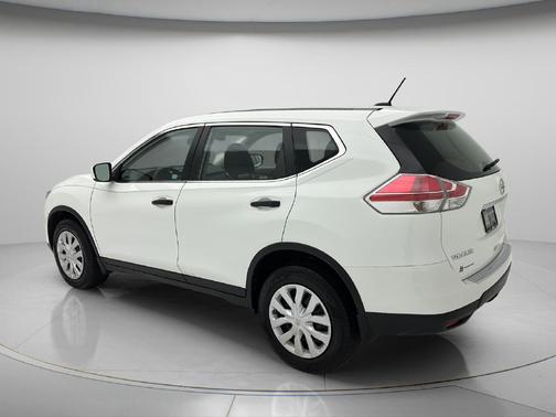 Glacier White 2016 Nissan Rogue S