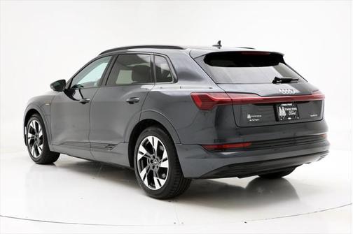 2022 Audi e-tron Premium