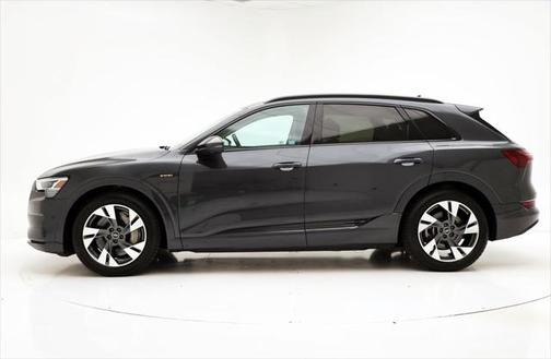 2022 Audi e-tron Premium