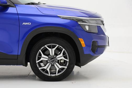 2023 Kia Seltos EX
