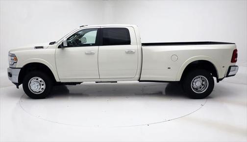 2022 RAM 3500 Laramie Crew Cab 4x4 8' Box