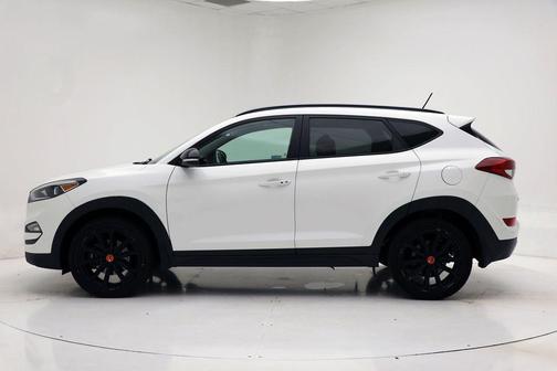 2017 Hyundai TUCSON Night