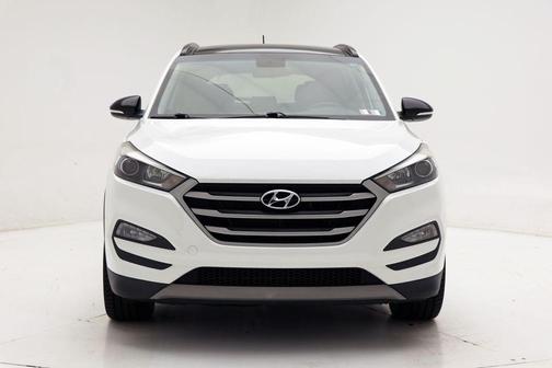 2017 Hyundai TUCSON Night