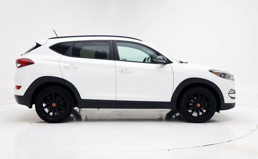 2017 Hyundai TUCSON Night