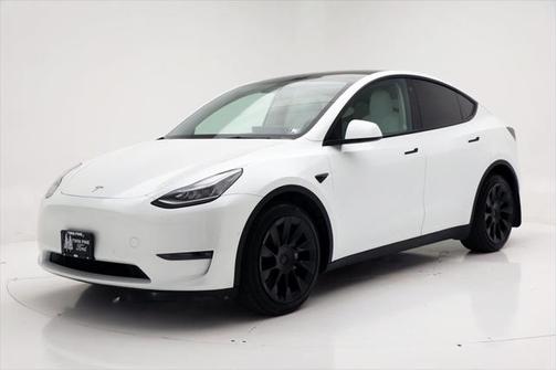 2022 Tesla Model Y Long Range Dual Motor All-Wheel Drive