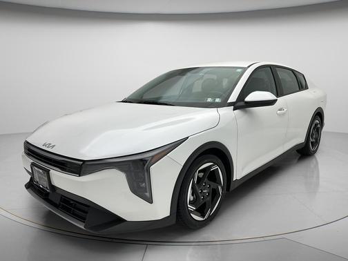 Snow White Pearl 2025 Kia K4 EX