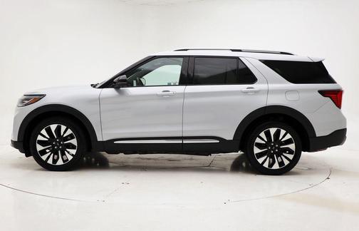 White Metallic 2025 Ford Explorer Platinum