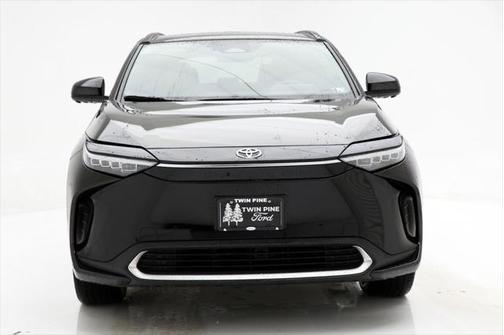 2023 Toyota bZ4X Limited