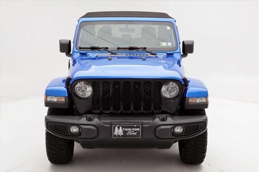 2021 Jeep Gladiator Willys 4x4