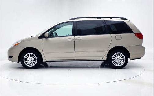 2008 Toyota Sienna XLE