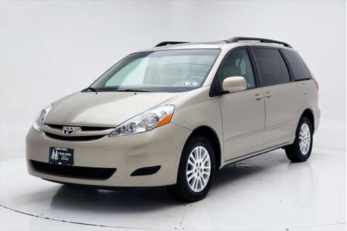 2008 Toyota Sienna XLE