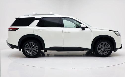 2024 Nissan Pathfinder SL 4WD