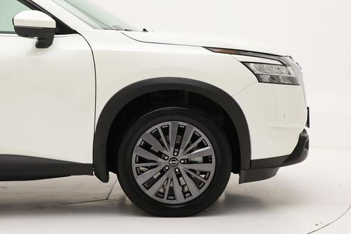 2024 Nissan Pathfinder SL 4WD