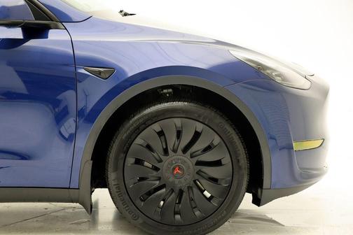 2024 Tesla Model Y Long Range Dual Motor All-Wheel Drive