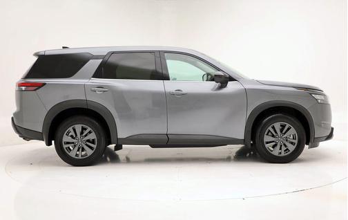2024 Nissan Pathfinder S 4WD