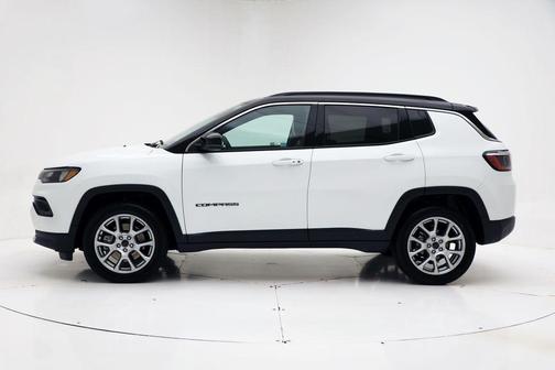 Bright White Clearcoat 2025 Jeep Compass Limited