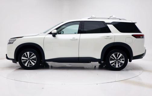 2024 Nissan Pathfinder SL 4WD
