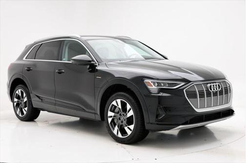 2021 Audi e-tron Premium Plus