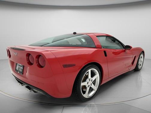 Victory Red 2005 Chevrolet Corvette Base