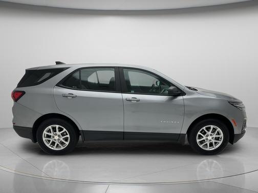 Sterling Gray Metallic 2023 Chevrolet Equinox LS