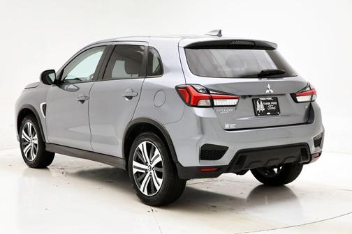 2024 Mitsubishi Outlander Sport SE