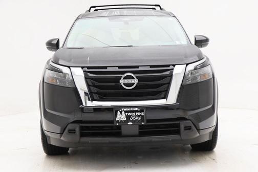 2024 Nissan Pathfinder SV 4WD