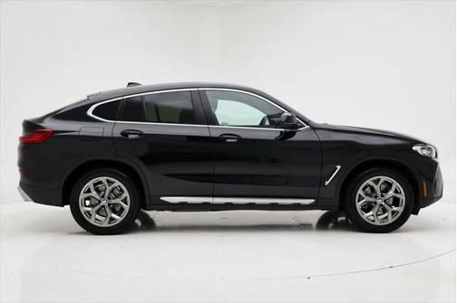 2024 BMW X4 xDrive30i