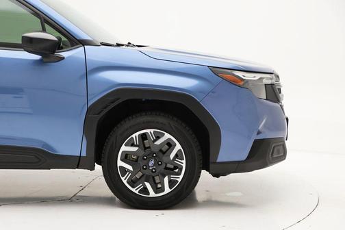 2025 Subaru Forester Base