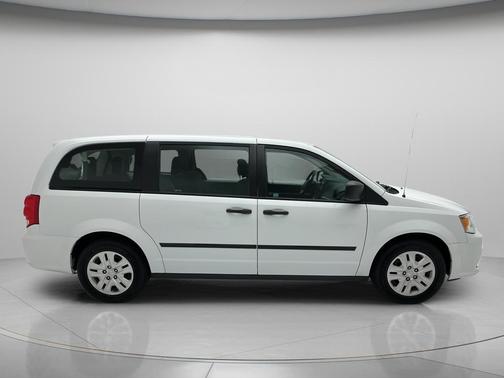 Bright White Clearcoat 2016 Dodge Grand Caravan AVP/SE
