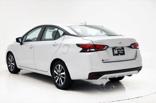 2021 Nissan Versa 1.6 SV