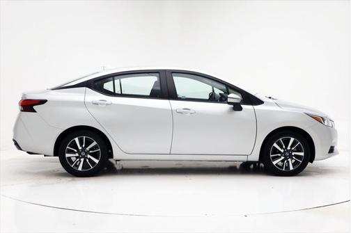 2021 Nissan Versa 1.6 SV