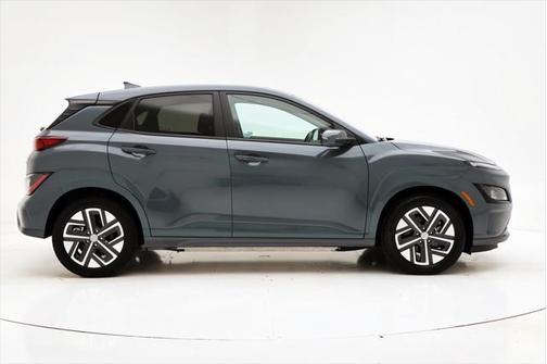 2022 Hyundai KONA EV SEL