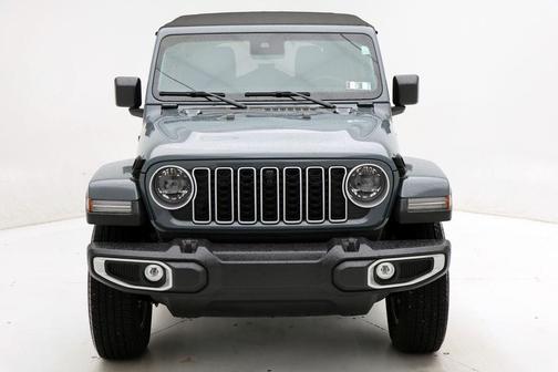2024 Jeep Wrangler 4-Door Sahara 4x4