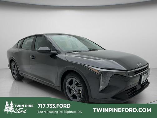 Interstellar Gray 2025 Kia K4 LXS