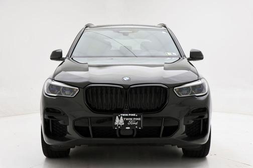 2022 BMW X5 M50i