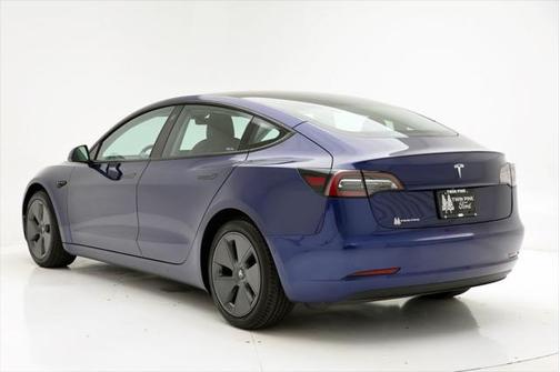 2022 Tesla Model 3 Standard Range
