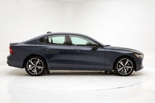 2025 Volvo S60 B5 Core