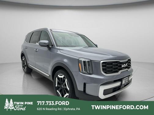 Everlasting Silver 2025 Kia Telluride S