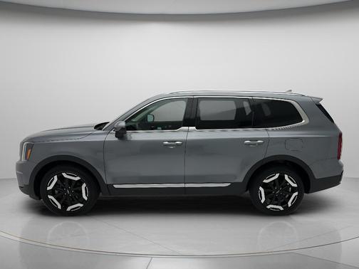 Everlasting Silver 2025 Kia Telluride S