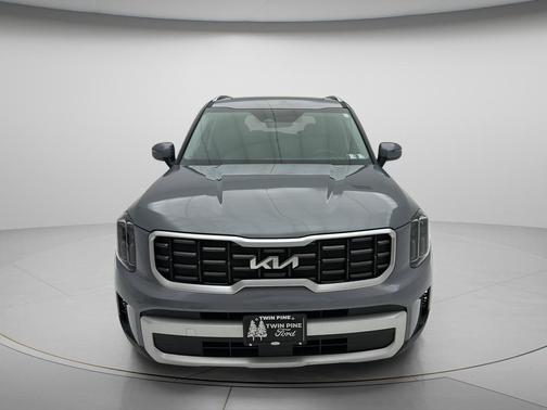 Everlasting Silver 2025 Kia Telluride S