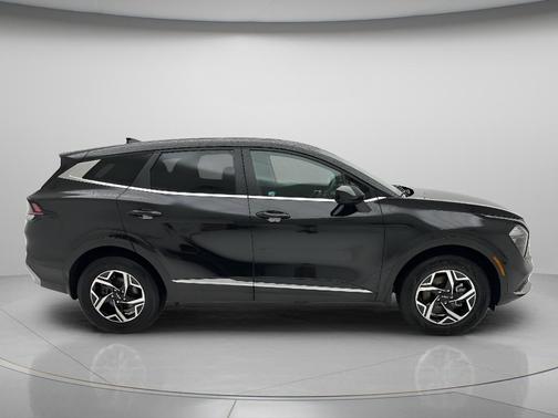 Fusion Black 2023 Kia Sportage LX