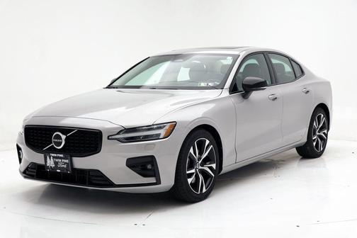 2025 Volvo S60 B5 Core