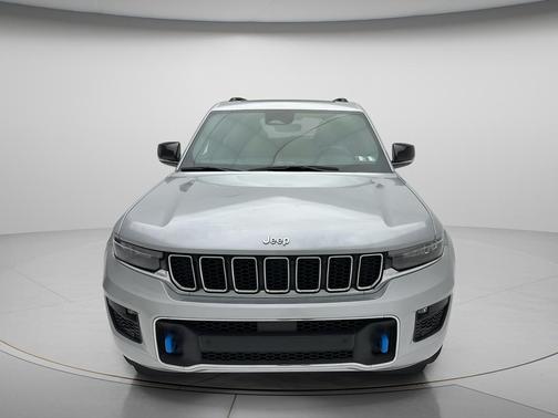 Silver Zynith 2023 Jeep Grand Cherokee 4xe Overland