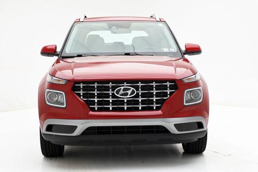2022 Hyundai VENUE SEL