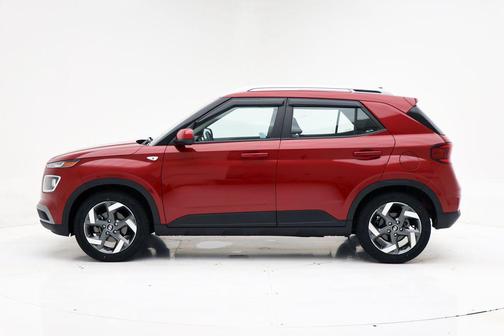 2022 Hyundai VENUE SEL