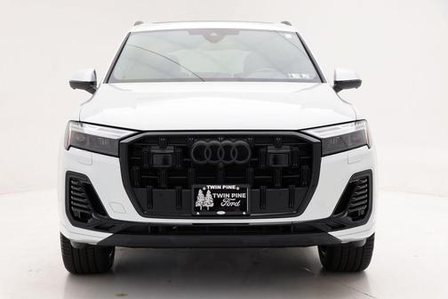 2025 Audi Q7 45 Premium Plus