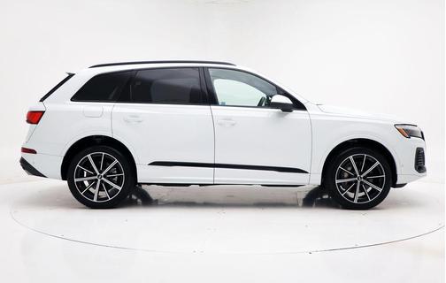 2025 Audi Q7 45 Premium Plus