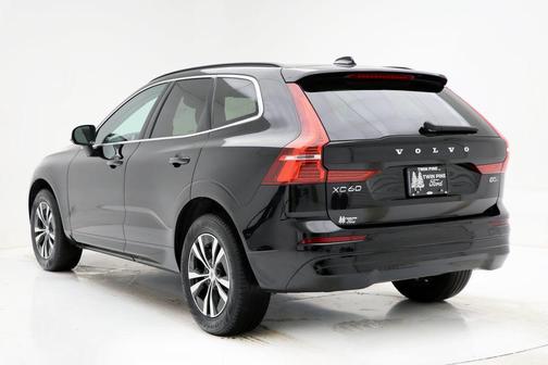 2023 Volvo XC60 B5 Core