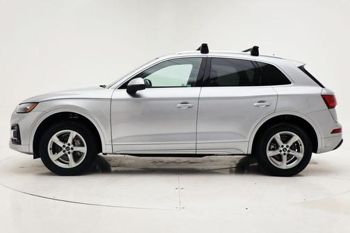 Florett Silver Metallic 2023 Audi Q5 40 Premium